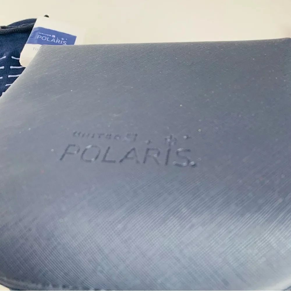 Polaris First Class Travel Kit - Picture 2 of 2